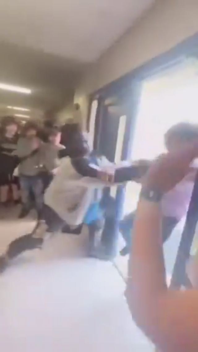 Pink hoodie was fighting Mark Henry 😭